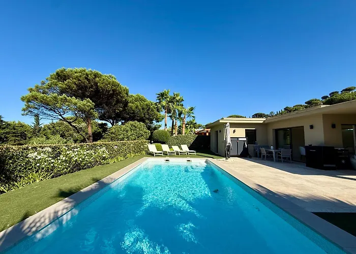 Villa Queen Of South