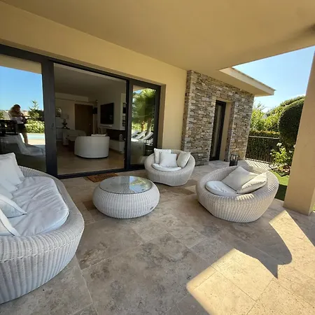 Queen Of South Villa *