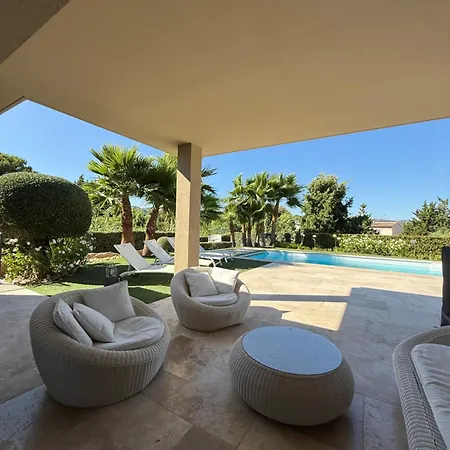 Queen Of South Sainte-Maxime