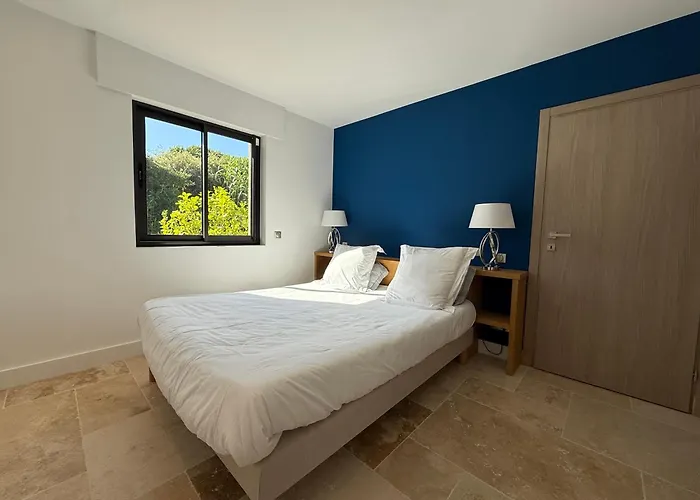 Queen Of South * Sainte-Maxime