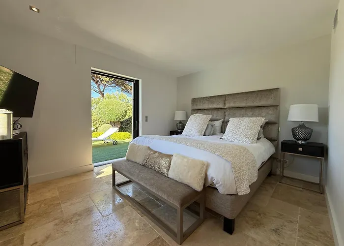 Vila Queen Of South *